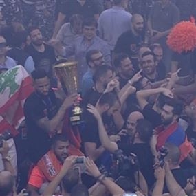 للمرة الأولى في تاريخه.. الهومنتمن يتوّج بطل لبنان بكرة السلة