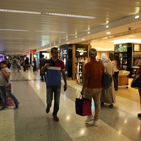 تنظيم الدخول الى قاعات الشرف في مطار رفيق الحريري الدولي