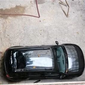 لمن تعود السيارة التي سقط عليها الموقوف في قصر عدل بيروت