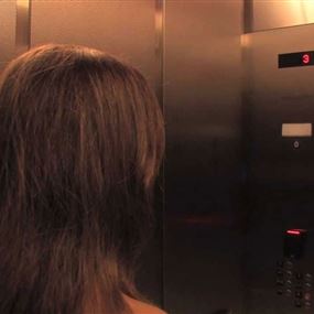 في الحمرا: تحرّش بها داخل المصعد.. ثبّتها وحاول تقبيلها!