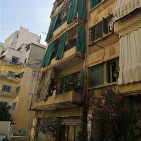 أول ضحية للحوت الأزرق في لبنان.. طفل يلقي بنفسه من الشرفة