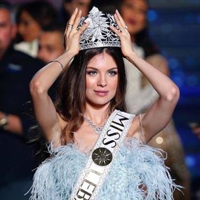 بالصورة: المتحدث باسم الجيش الاسرائيلي يناشد ملكة جمال لبنان!