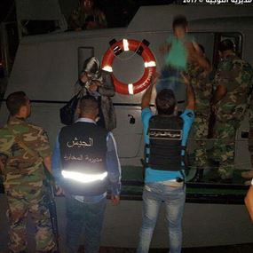 الجيش ينقذ 12 لبنانيا من الغرق