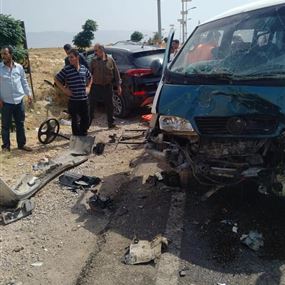 12 جريحاً في حادث سير على طريق الهرمل