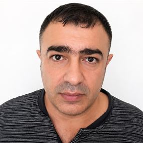 أوهمهم بتجهيز مستشفيات.. هل وقعتم ضحية أعماله؟