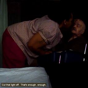 بالفيديو: عجوز لبناني مريض يتعرض للتعنيف في اميركا