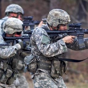 المتحولون جنسياً في الجيش الأميركي اعتباراً من الاثنين