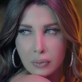 أول تعليق لنانسى عجرم بعد رفع أعلام المثليين خلال حفلها