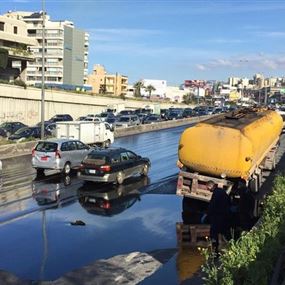 بالصور والفيديو: احذروا اوتوستراد نهر الكلب بإتجاه جونية