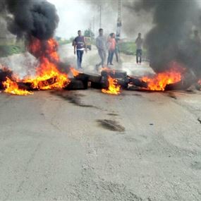 قطع طريق سعدنايل احتجاجاً على توقيف الشيخ محسن شعبان