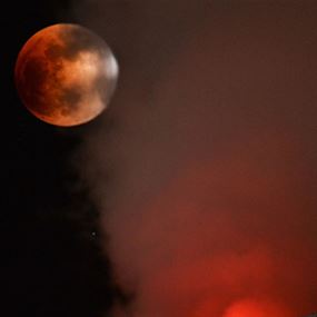 ناسا تنشر فيديو لظاهرة القمر الدموي العملاق 