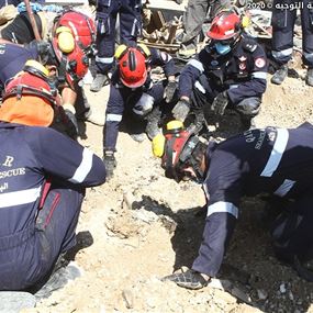 انتشال جثة واشلاء ضحايا.. الجيش يواصل عمليات البحث