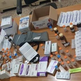 طبيب سوري يعاين مرضاه داخل منزله في المنية ويبيعهم أدوية مهربة
