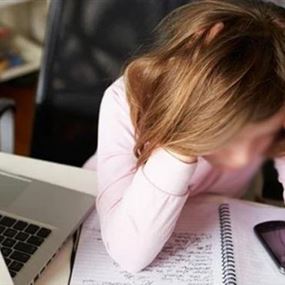استغل مهنته كمدرّس ليمارس أفعال منافية للحشمة والتحرّش بتلامذته!