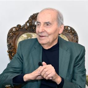 وفاة كبير شعراء الزجل اللبناني طليع حمدان