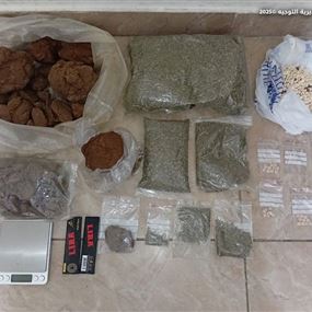 الجيش يوقف 20 شخصًا بحوزتهم أسلحة حربية ومخدرات