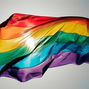علم المثليين يرفرف امام إحدى السفارات في المتن!