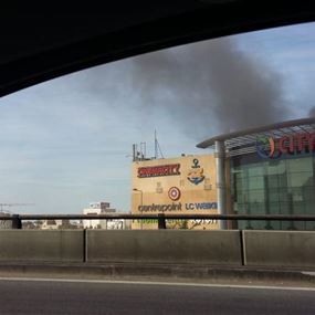 بالصور والفيديو: حريق في مطعم داخل مجمع السيتي مول