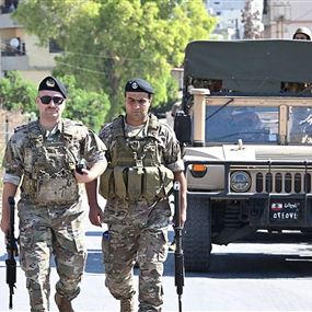 الجيش يحرّر مخطوفًا كويتيًّا ويوقف المتورطين في خطفه