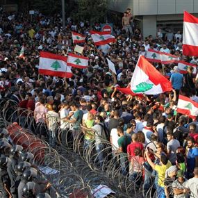 بالفيديو: في لبنان.. اللبنانيون أقلية والأجانب أكثرية!