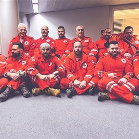 فريق من الصليب الأحمر غادر إلى تركيا