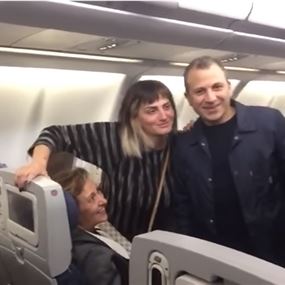 بالفيديو: ماذا حصل مع الوزير باسيل على متن الطائرة؟