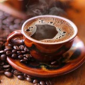 ما هو أنسب وقت لشرب القهوة لزيادة تأثيرها