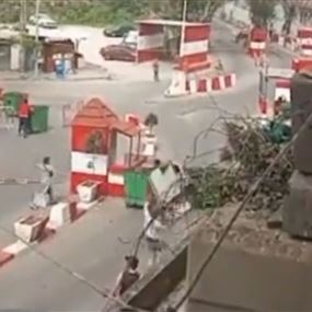 بالفيديو: تكسير حاجز الطبابة العسكرية في طرابلس!