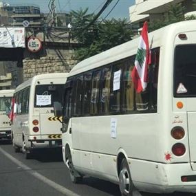 إشكال بين سائقي باصات تحت جسر عمشيت