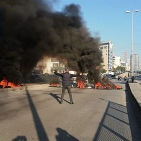 أحزاب السلطة تلتف على الثورة وترصّ الصفوف لمواجهة الانتفاضة