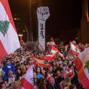 الحراك الشعبي يخطط لإسقاط سريع لحكومة دياب