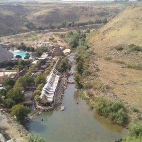 جريمة مروّعة في الوزاني... شابة تُقتل طعنًا بسكين داخل منزلها